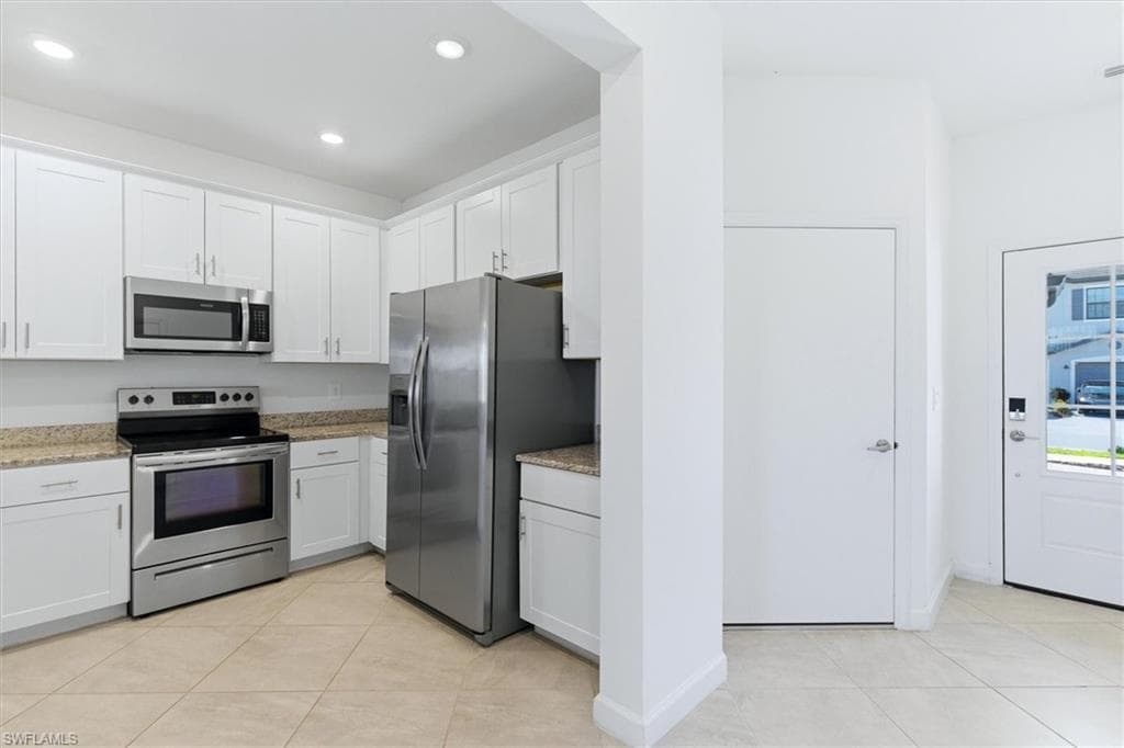 14128 Pine Lodge LN-8