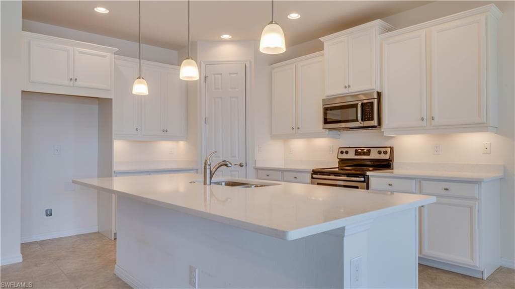 3036 Sunset Pointe CIR-28