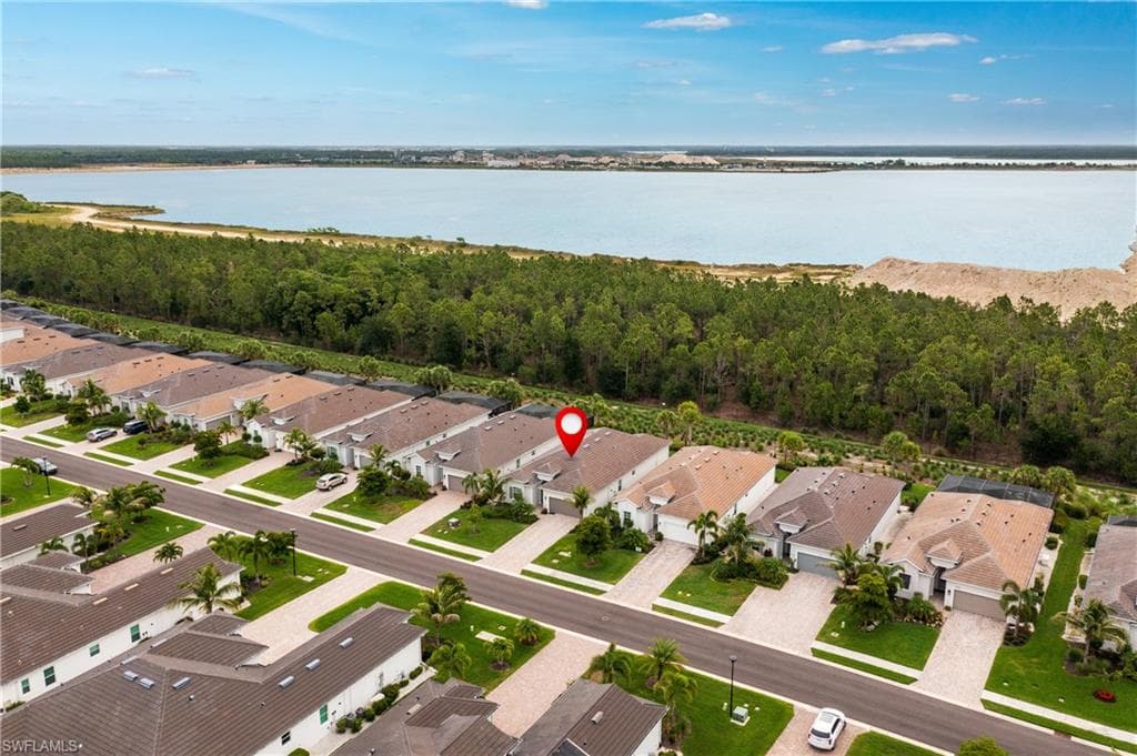 14083 Blue Bay CIR-25