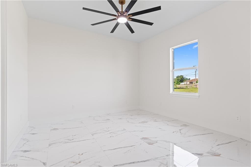 430 Petite AVE-9
