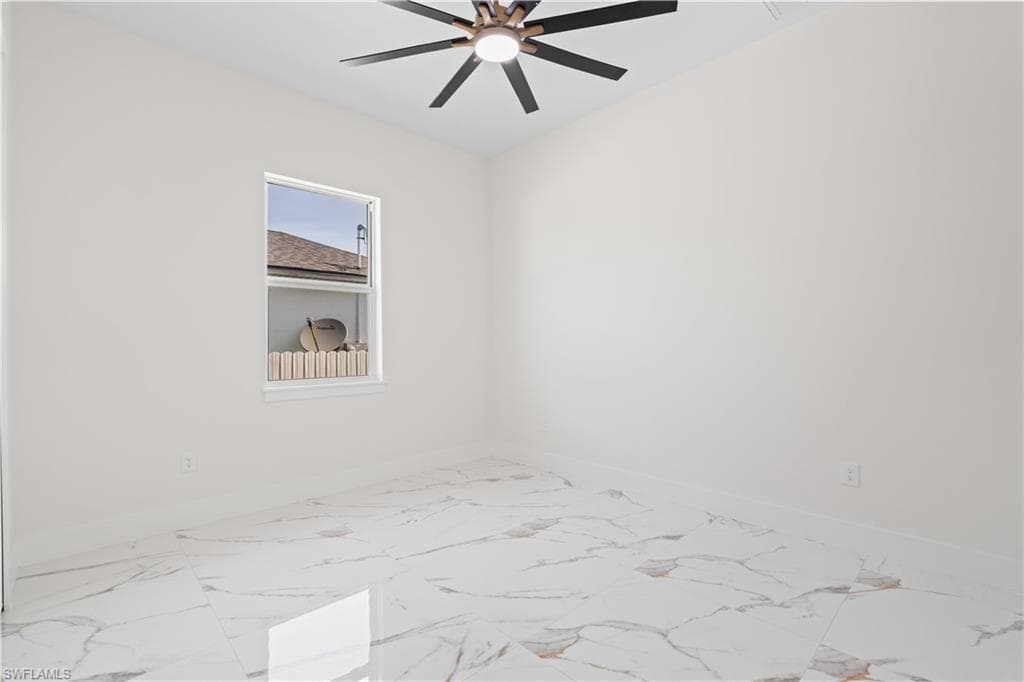 430 Petite AVE-40