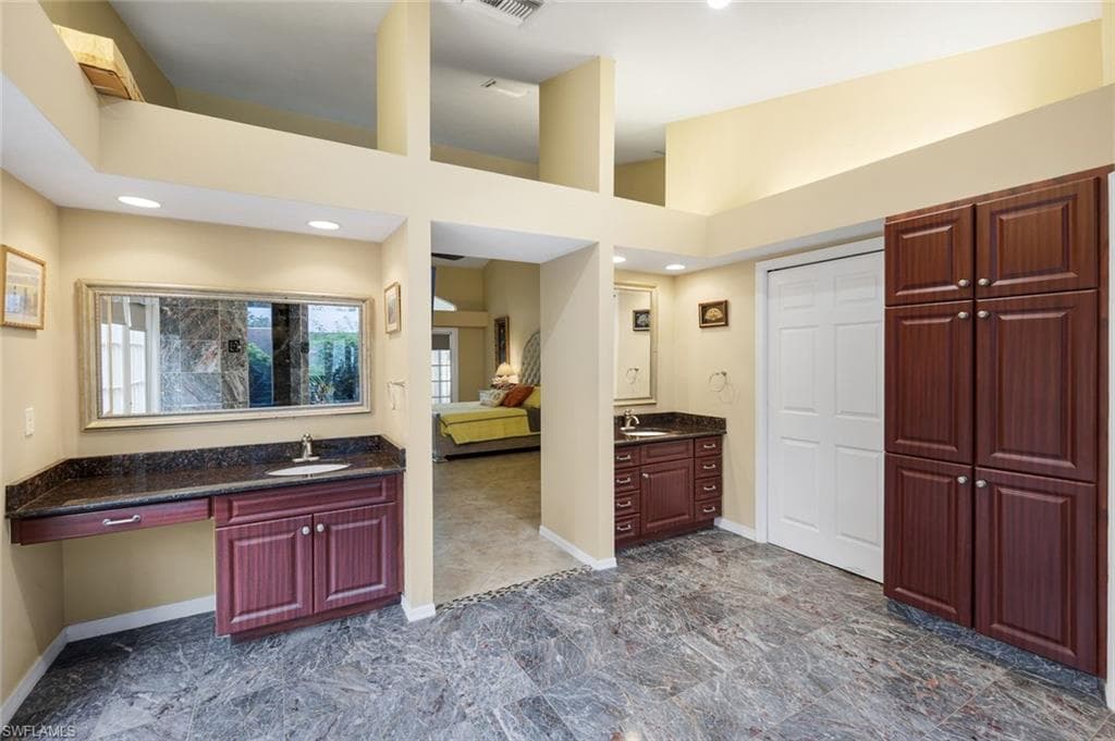 16861 Fox Den-26