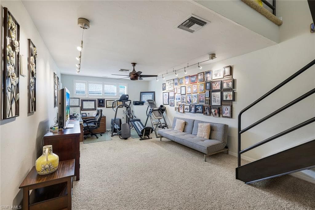 16861 Fox Den-30