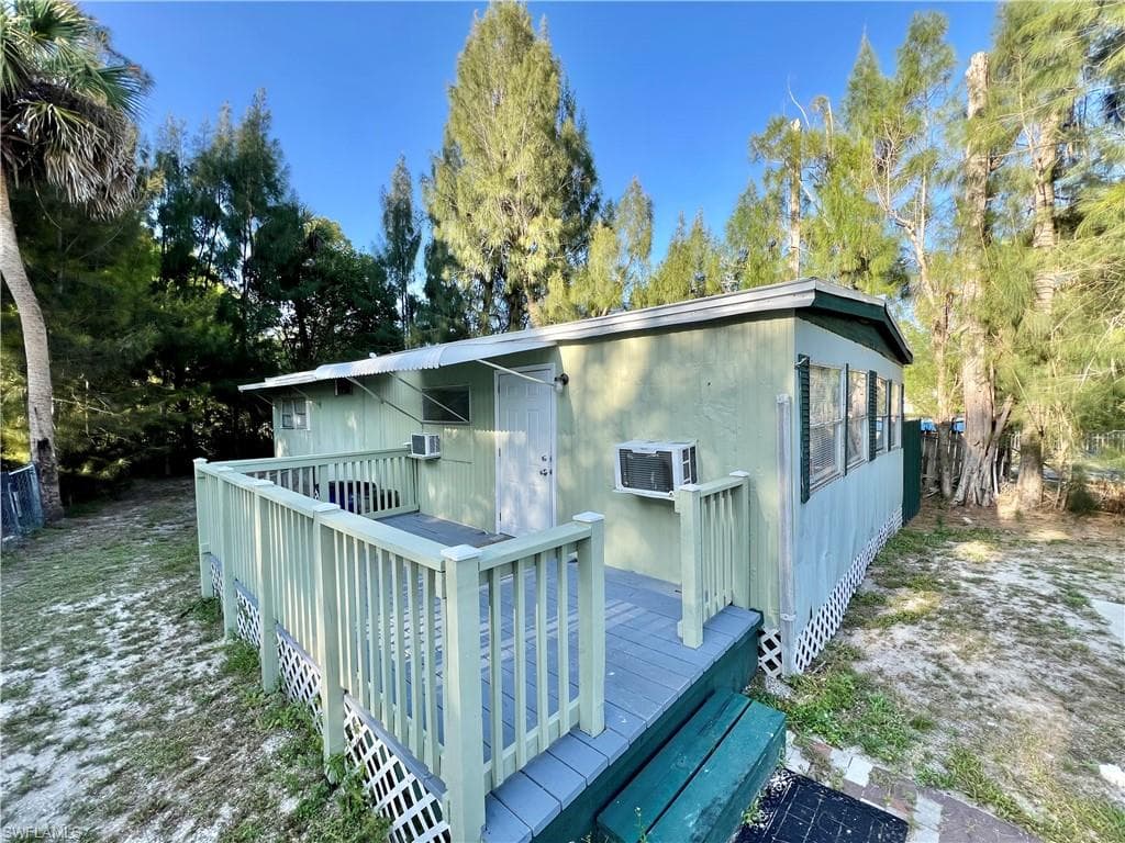 334 Capitol ST-2