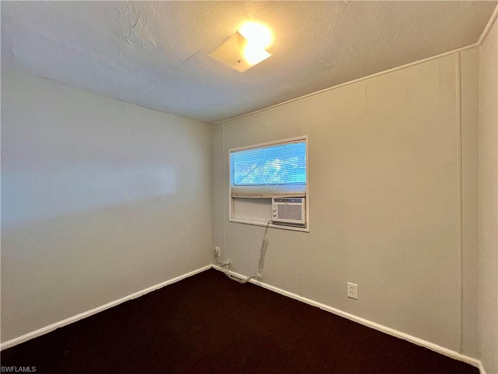 334 Capitol ST-12