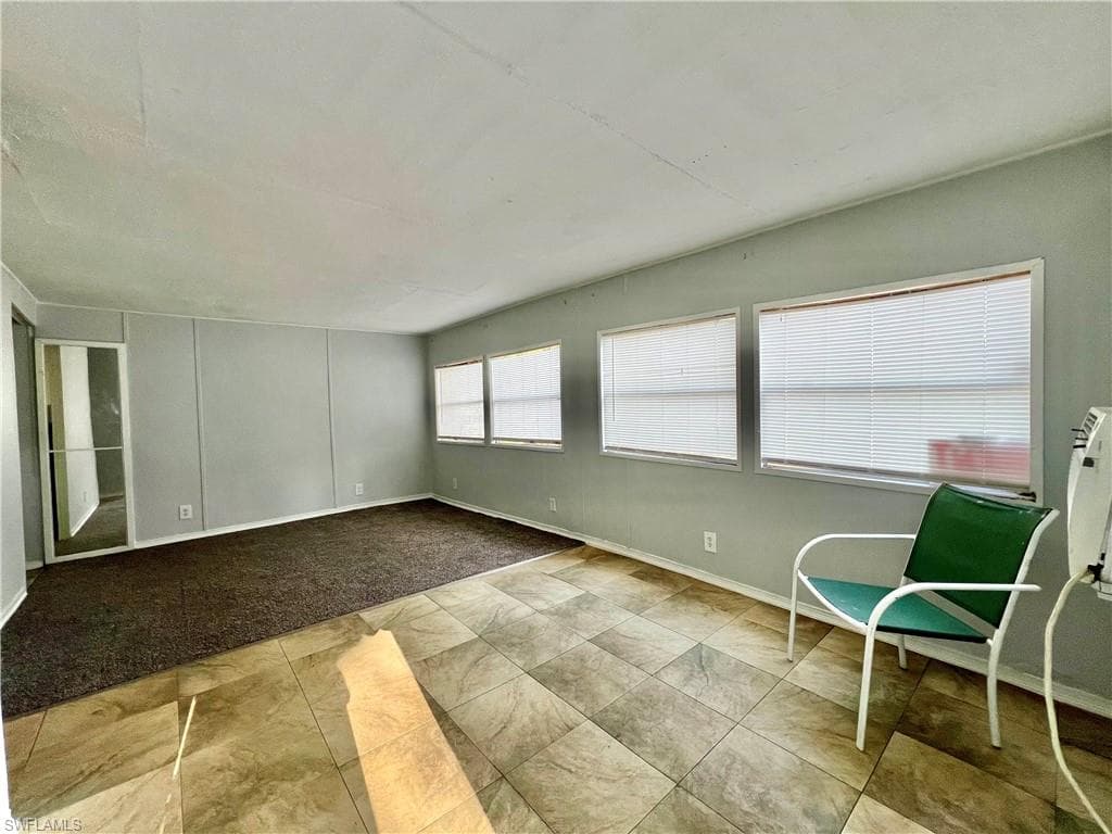 334 Capitol ST-3