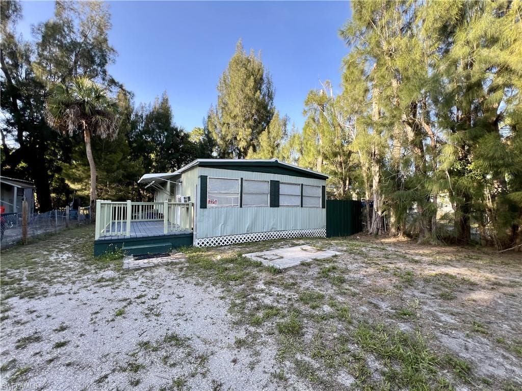 334 Capitol ST-1