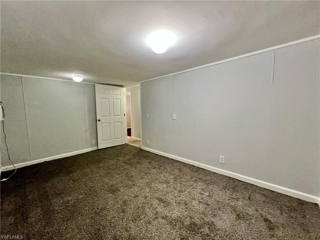 334 Capitol ST-8