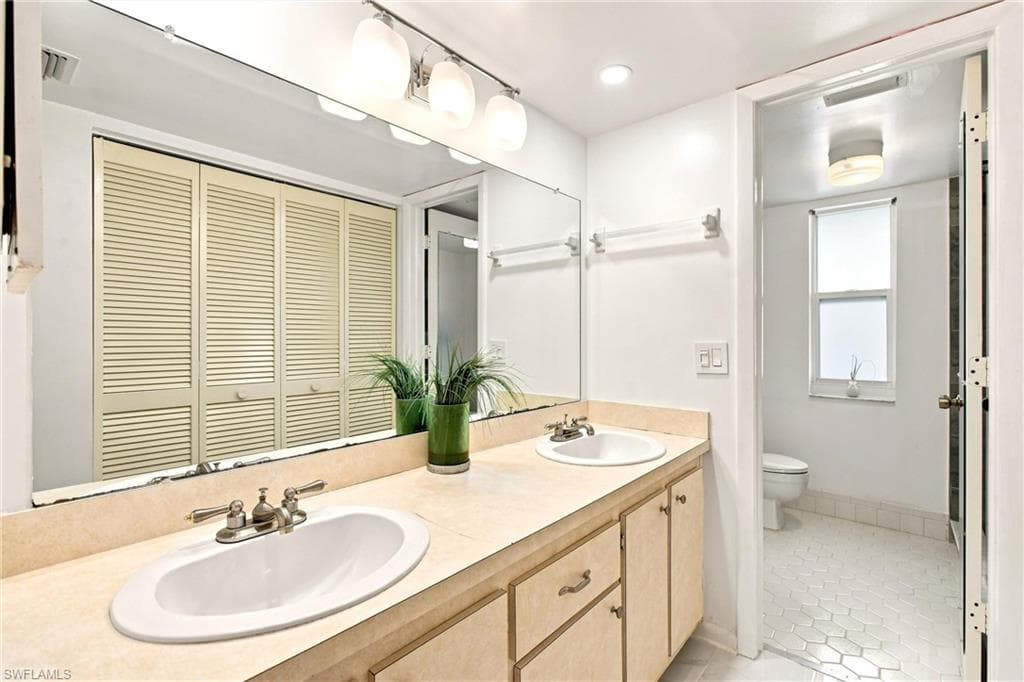 550 Teryl RD 2302-20