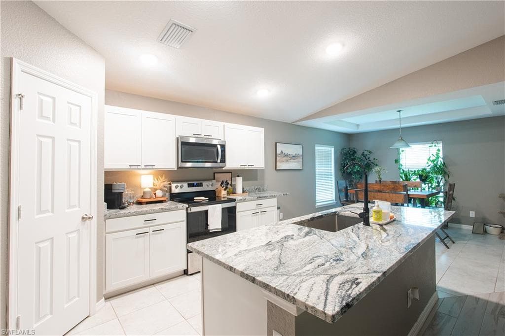 3715 Teakwood ST-6