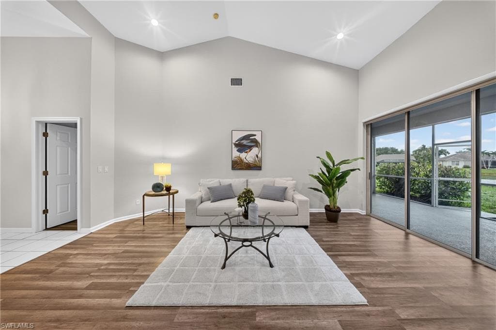 2628 White Cedar LN-6