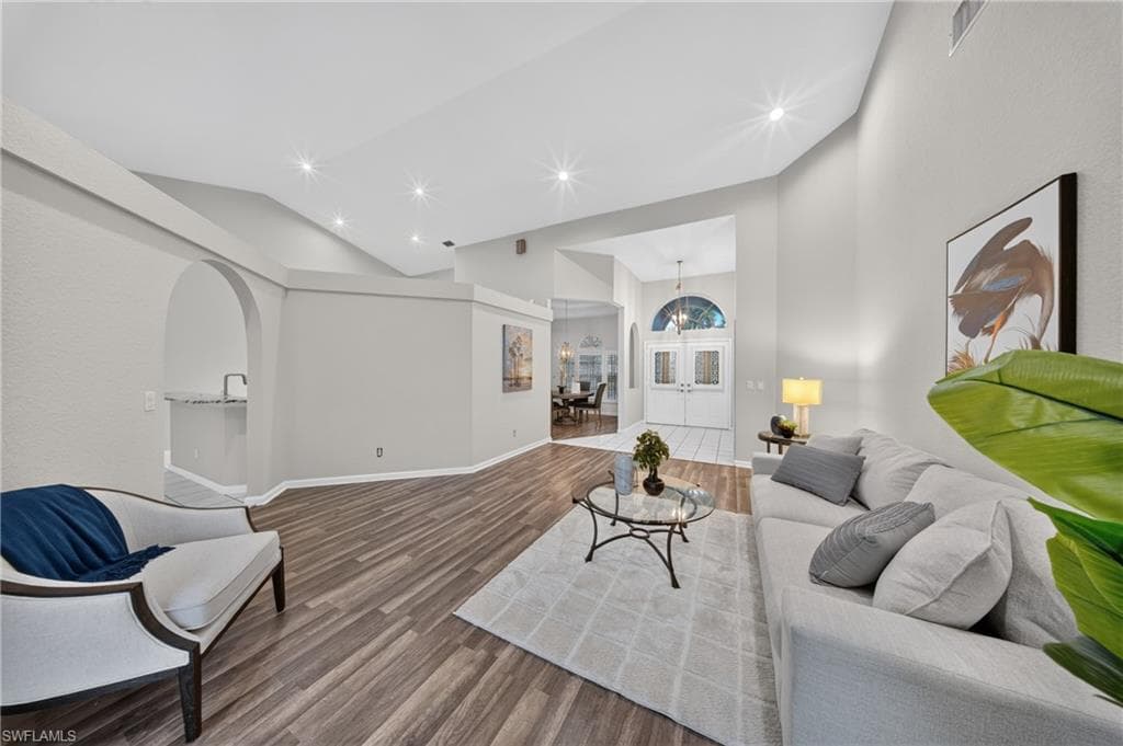 2628 White Cedar LN-16