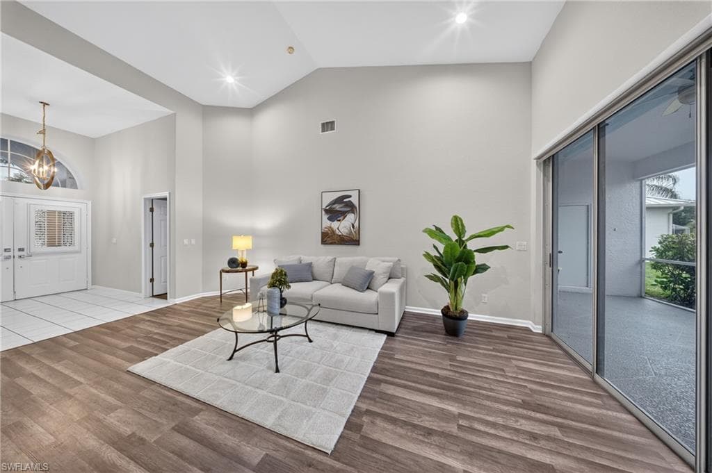 2628 White Cedar LN-20