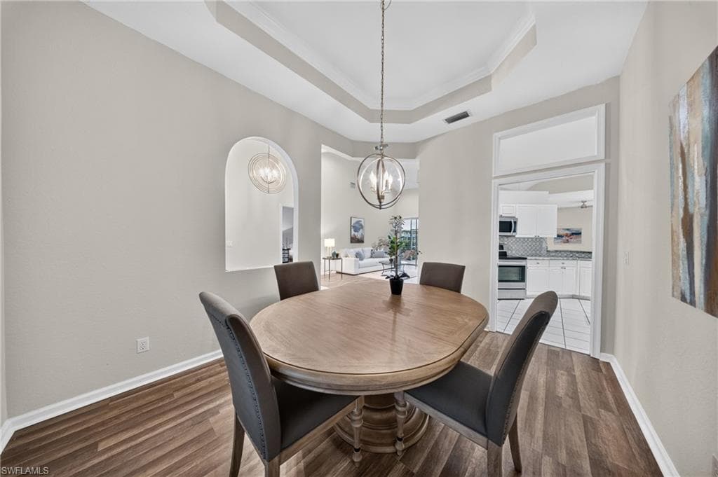 2628 White Cedar LN-14