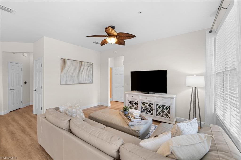 11741 Pasetto LN 103-4