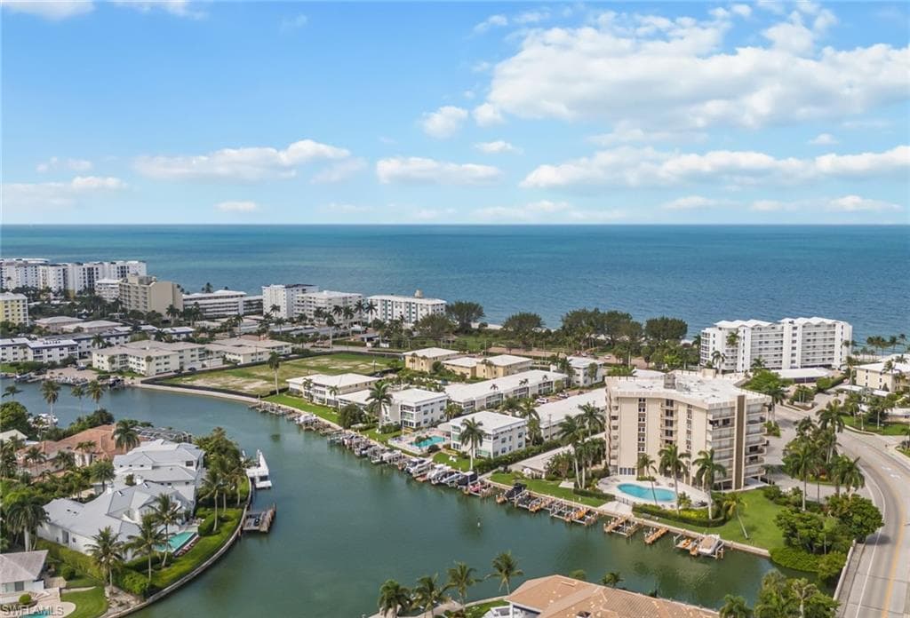 2150 Gulf Shore BLVD N 411-26