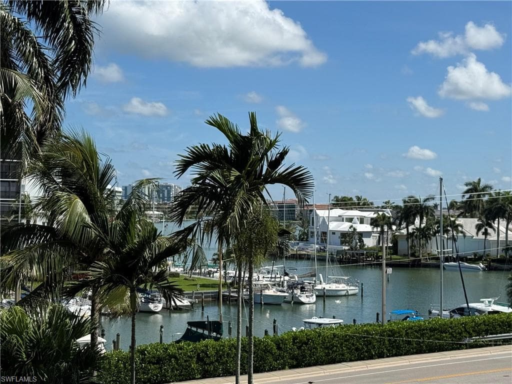 2150 Gulf Shore BLVD N 411-9