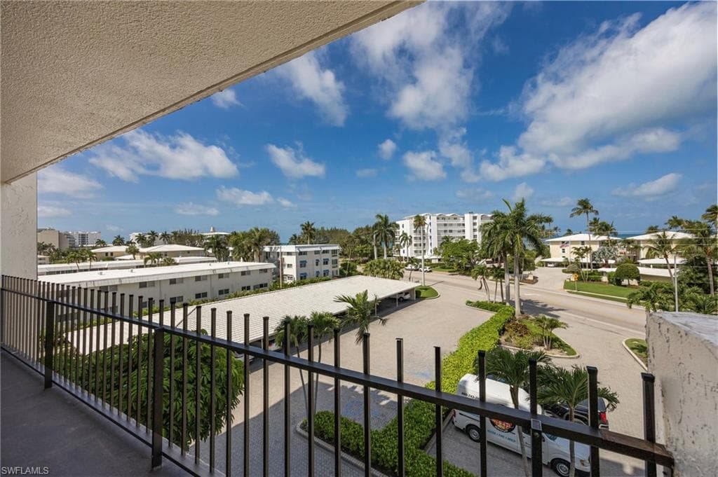 2150 Gulf Shore BLVD N 411-10