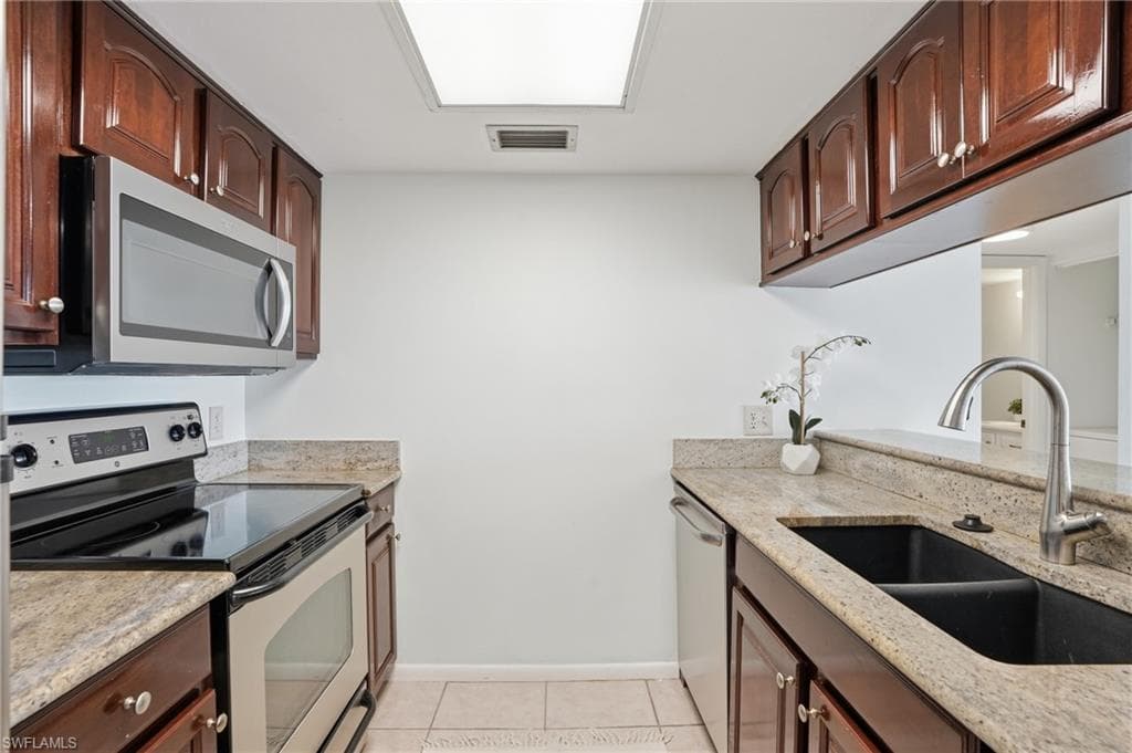 2885 Palm Beach BLVD 301-5