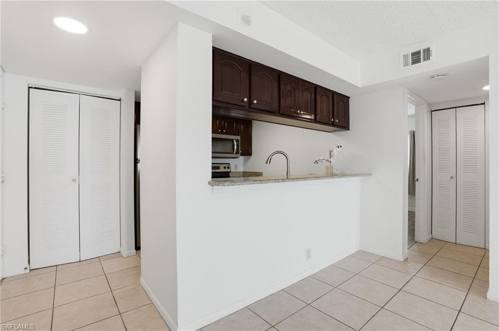 2885 Palm Beach BLVD 301-4