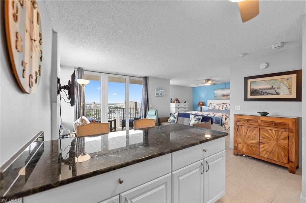 7360 Estero BLVD PH2-5