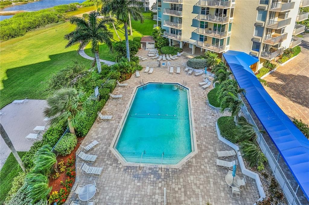 7360 Estero BLVD PH2-14