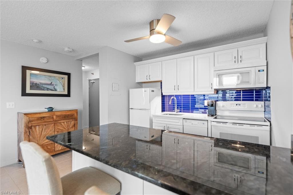 7360 Estero BLVD PH2-4
