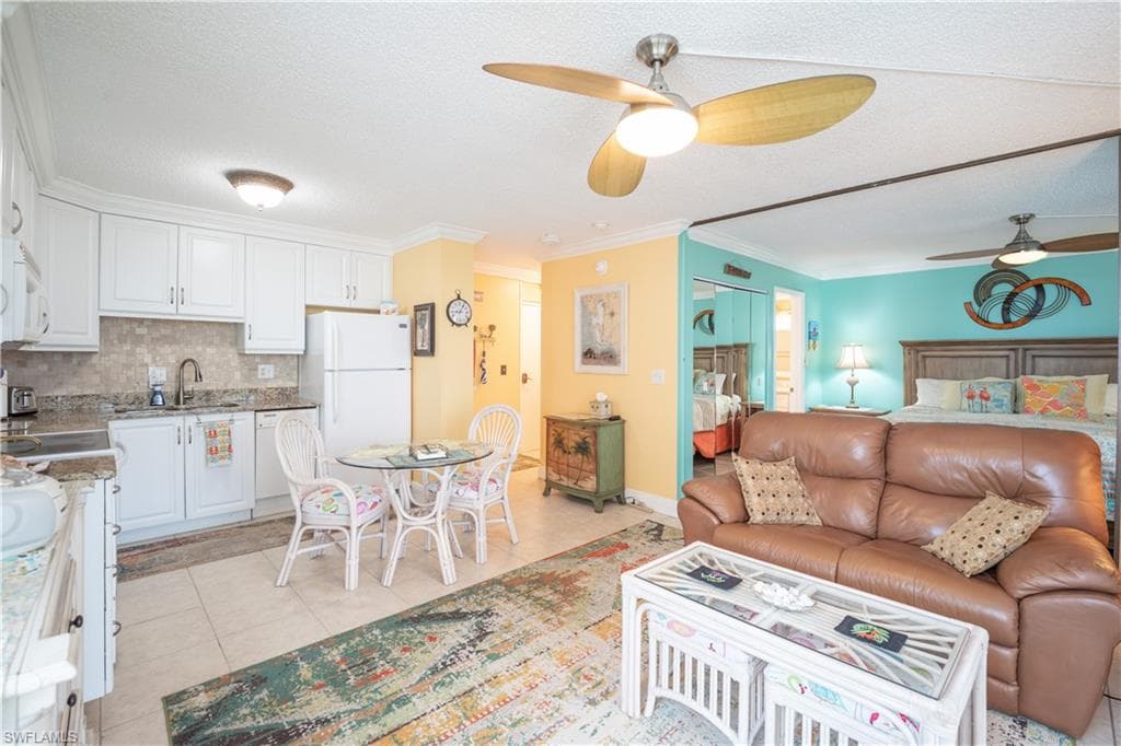 7360 Estero BLVD 703-9