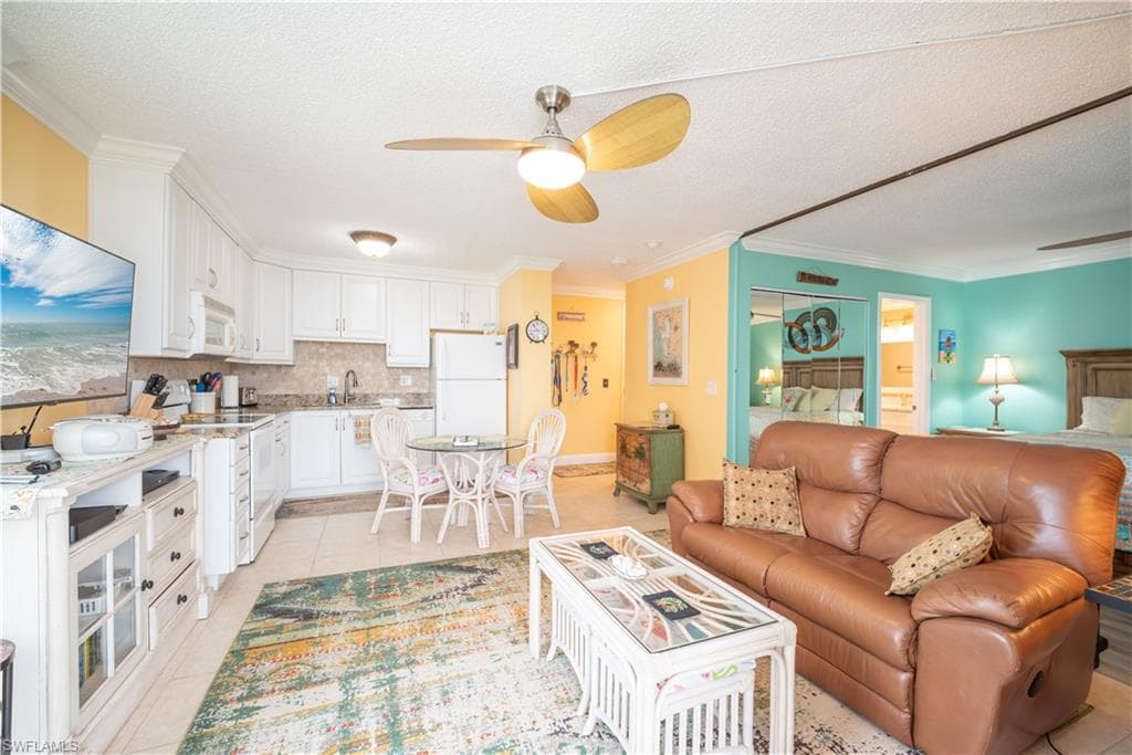 7360 Estero BLVD 703-8