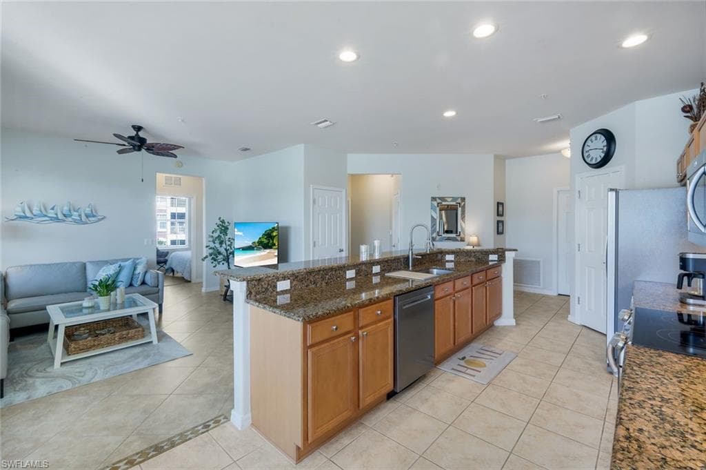 11751 Pasetto LN 201-10