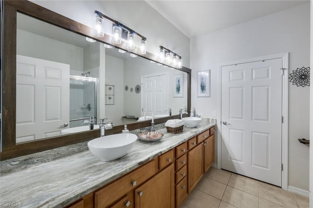 11751 Pasetto LN 201-15