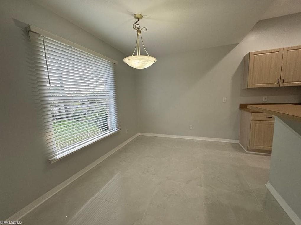 4649 Santiago LN-7