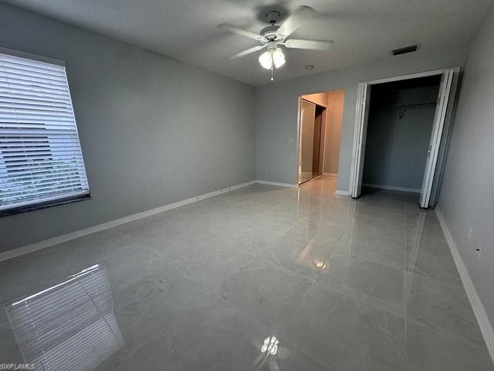 4649 Santiago LN-14