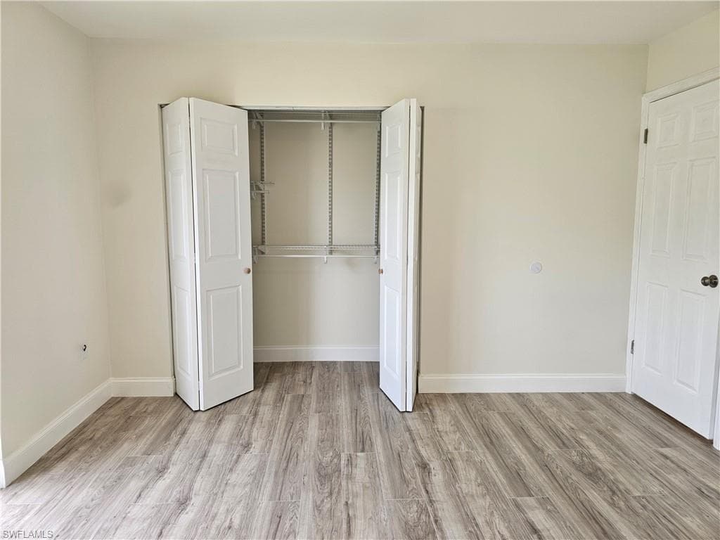 864 Courtington LN 12-19
