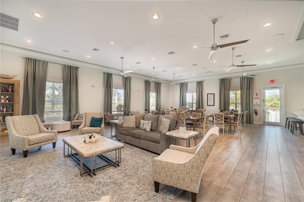 16813 Bay Island CT-40
