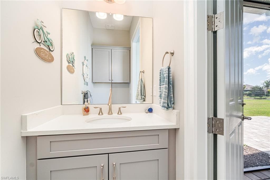 16813 Bay Island CT-25