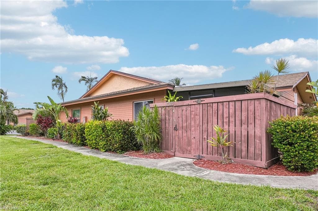 17327 Birchwood LN-3