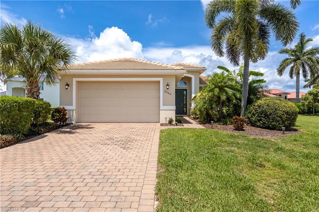 2466 Ashbury CIR-2