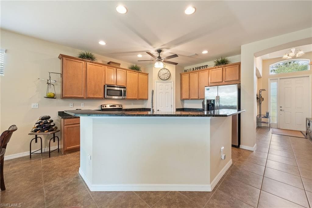 2466 Ashbury CIR-7