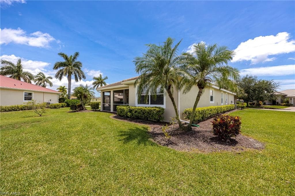 2466 Ashbury CIR-32