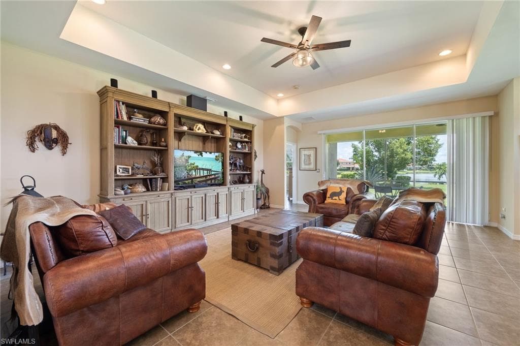 2466 Ashbury CIR-14