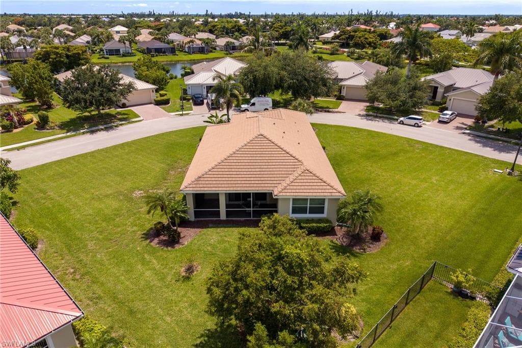 2466 Ashbury CIR-37