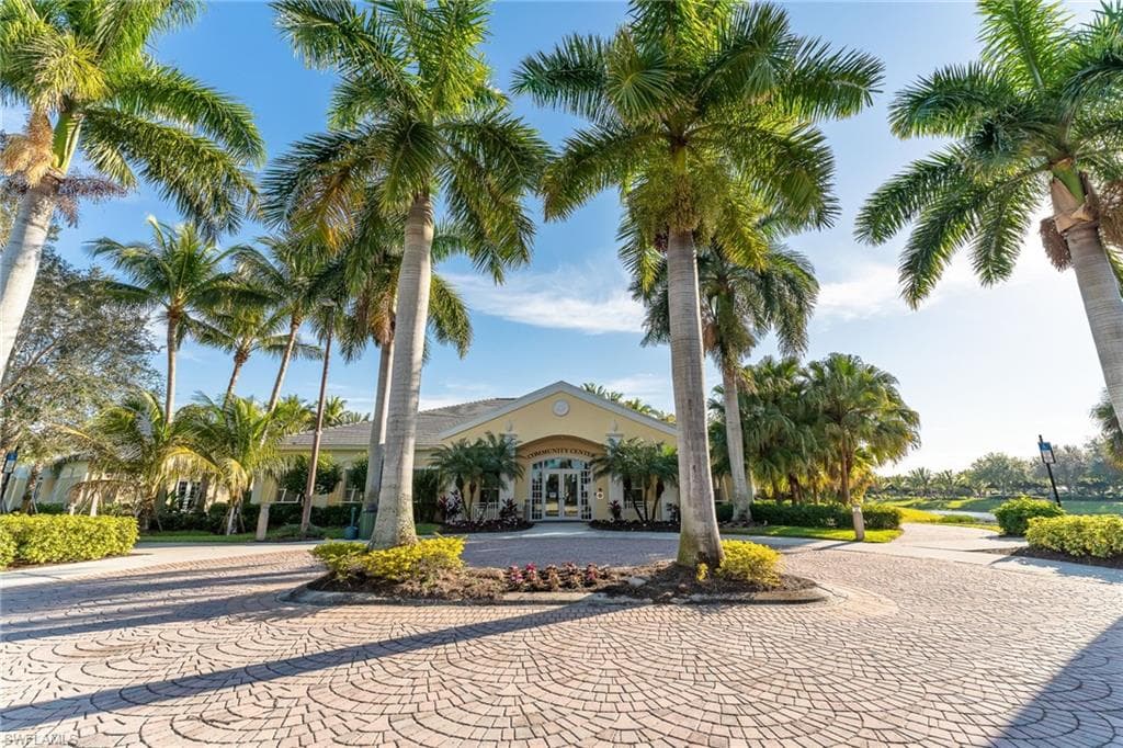 2466 Ashbury CIR-39