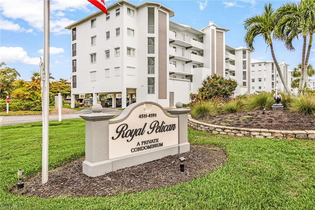 4591 Bay Beach LN 393-30