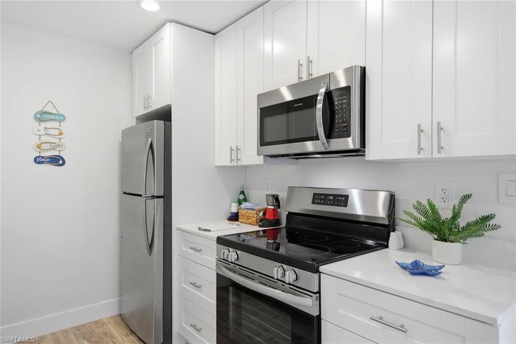 805 E Gulf DR 8A-7