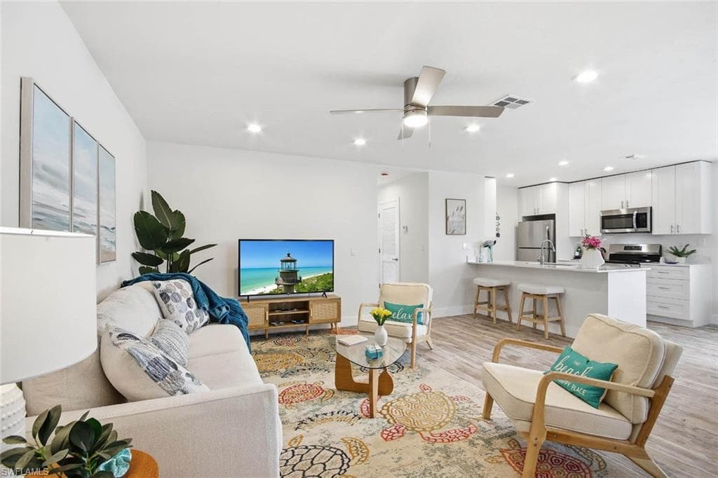 805 E Gulf DR 8A-9