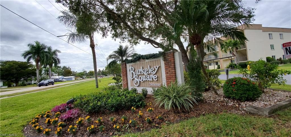 2100 Barkeley LN 3-17