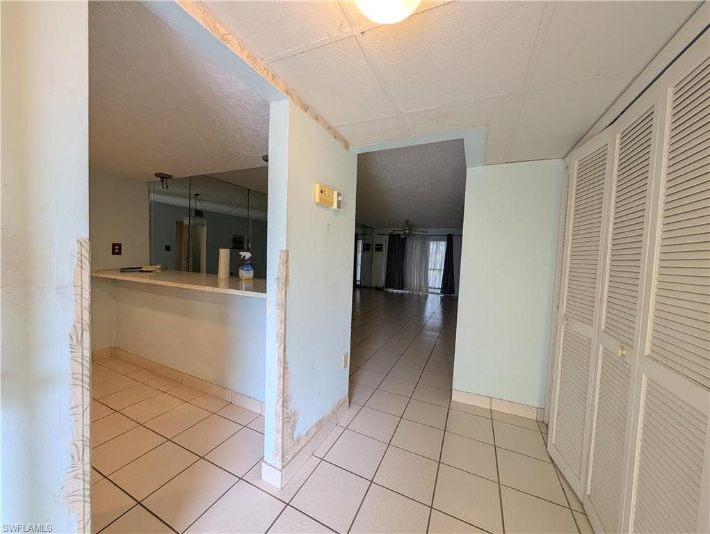 2100 Barkeley LN 3-11