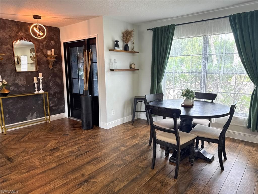 1019 Wyomi DR-32