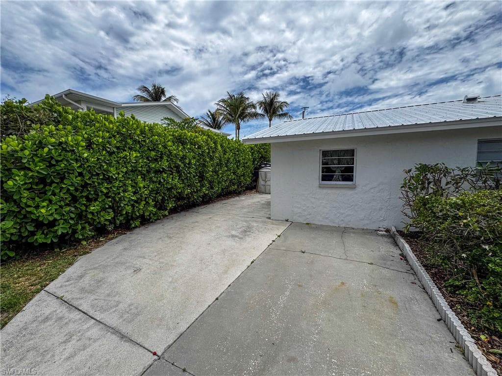 1019 Wyomi DR-48